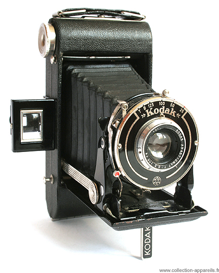 Kodak Junior Six-20 Series III Vintage cameras collection by 